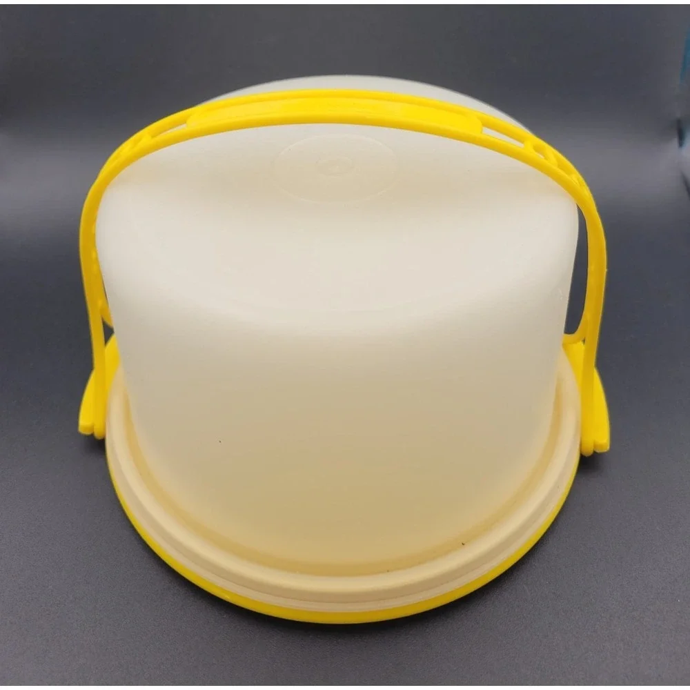 Vintage Tupperware Toys Yellow Play Bowl w Lid + Extra Lid 1970s 80s